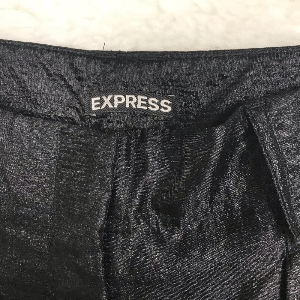 Shorts - Picture 2 of 6